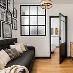 C Cozy Batignolles Apt, Metro Right At Your Doorstep