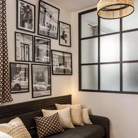 C Cozy Batignolles Apt, Metro Right At Your Doorstep Appartamento Parigi